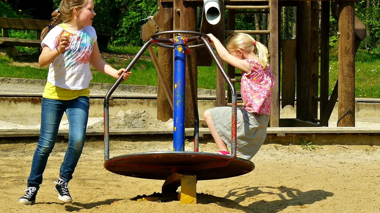 Locurile de joacă din Alexandria, disponibile doar cu certificatul verde pentru copiii de peste 12 ani