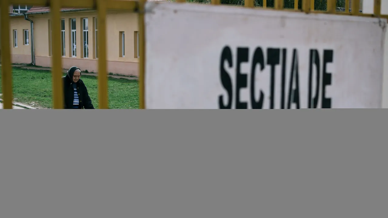 Orașul în care se votează cu lumânări și lanterne, după o pană de curent