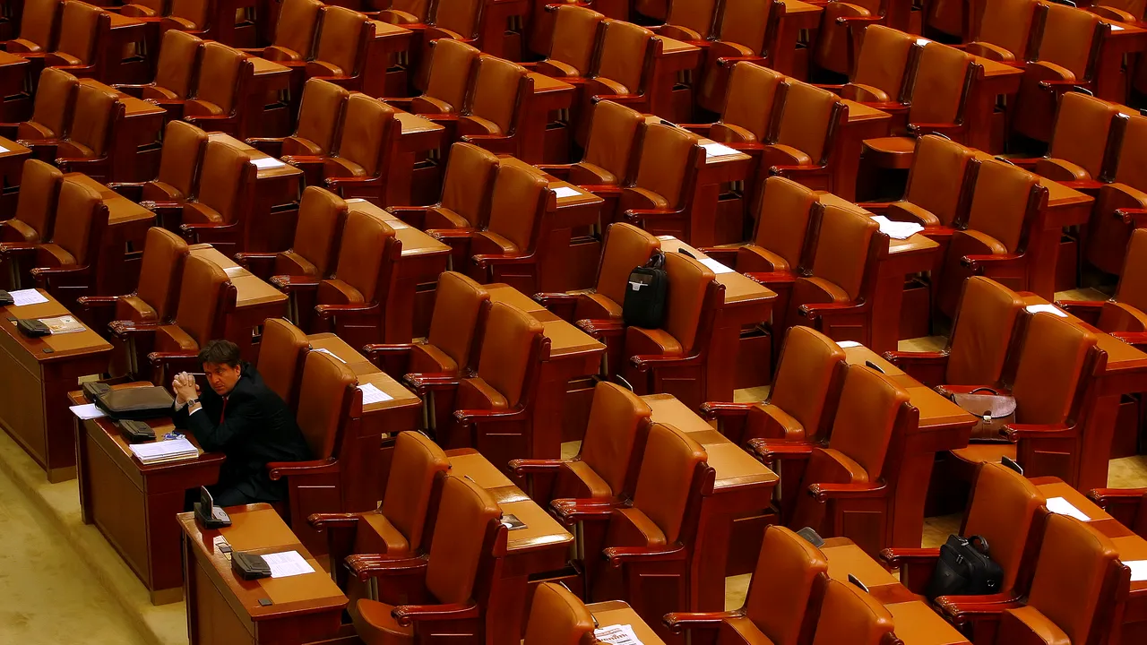 Deputații vor dezbate luni Legea Pensiilor, după ce aceasta a fost respinsă săptămâna trecută în Senat
