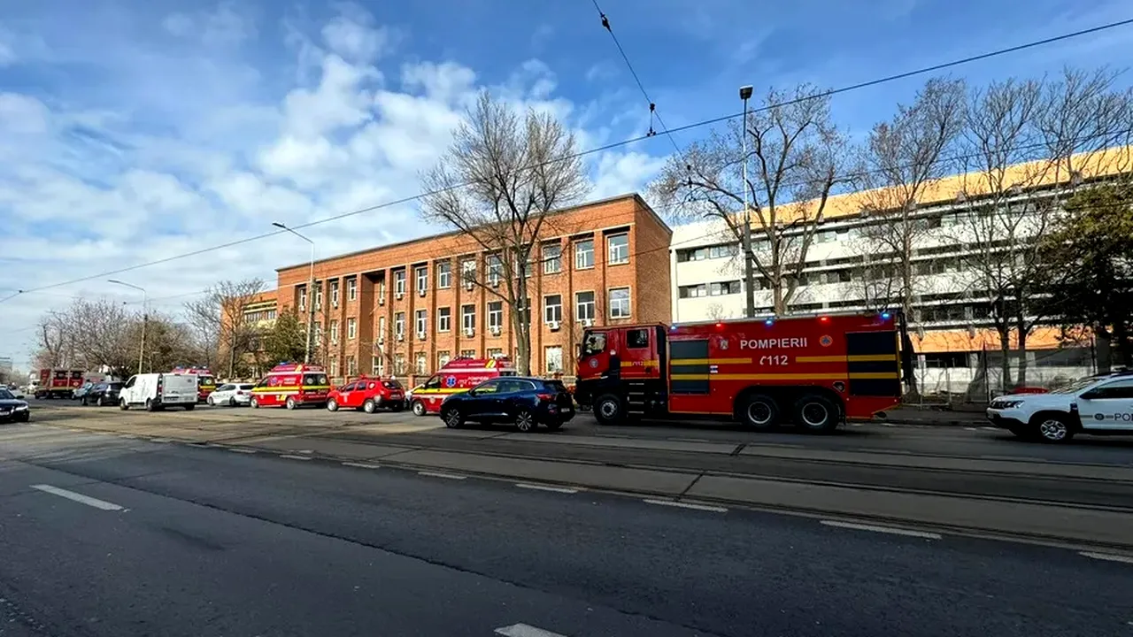 DOSAR PENAL după incidentul de la Colegiul Dimitrie Leonida din Bucureşti. Ce se întâmplă cu adolescentul care a dat cu spray lacrimogen