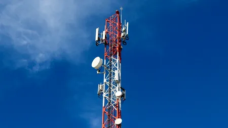 Telekom România nu și-a rezolvat problemele de acoperire nici după amenda record de 700.000 de lei de la ANCOM! Deși are un nou CEO, compania riscă să fie exclusă de la noua licitație 5G