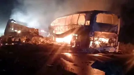 Tragedie în Mexic. Cel puțin 41 de persoane au murit, după coliziunea între un autocar și un camion
