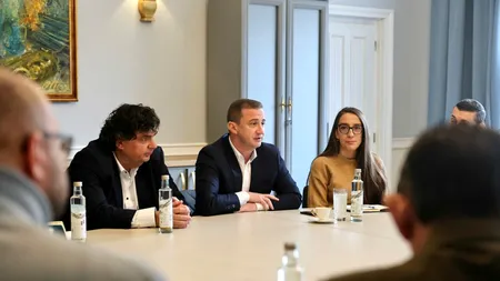 Alfred SIMONIS caută soluții pentru salvarea echipei Politehnica Timișoara. 