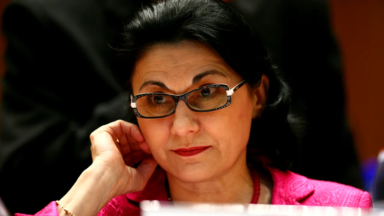 BAC 2012 - AVERTISMENUL Ecaterinei Andronescu către elevii care susțin examenul