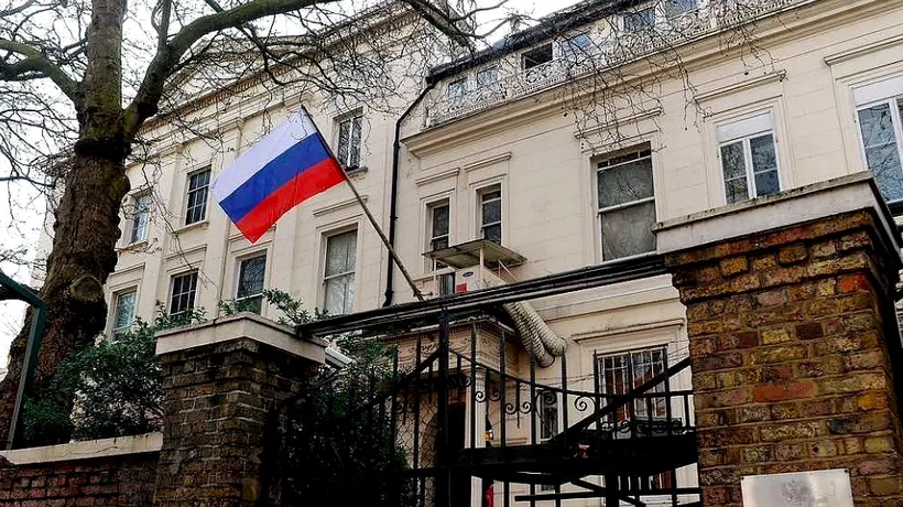 Rusia expulzează 18 diplomați europeni de la Moscova: Decizia Rusiei va spori și mai mult izolarea sa internațională, transmite misiunea UE