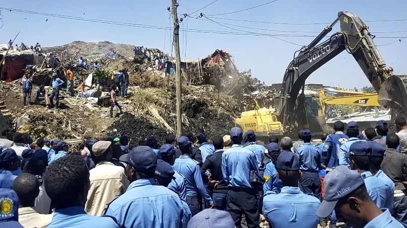 Zeci de morți în urma unei alunecări de teren la cea mai mare groapă de gunoi din Etiopia