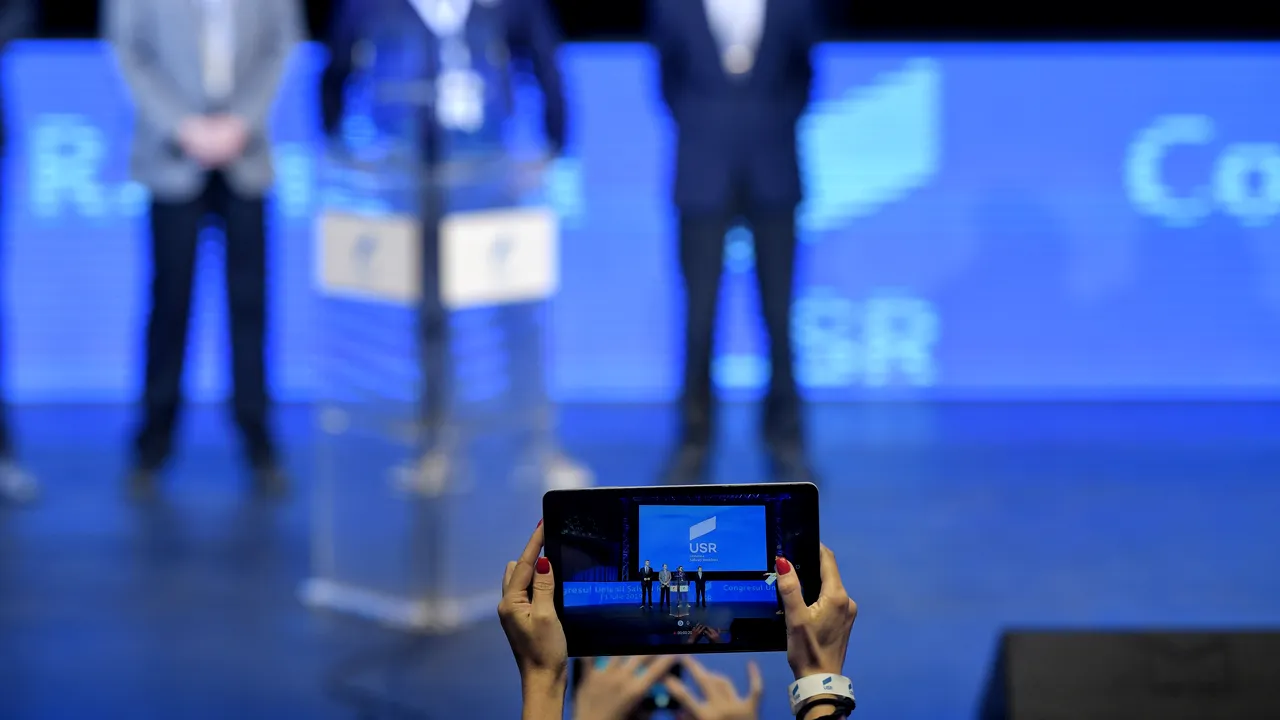 USR și-a modificat statutul: Președintele partidului va fi ales prin vot direct de către toți membrii