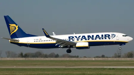 Motivul pentru care Ryanair a forțat o mamă și fiica ei să doarmă 14 ore pe jos în aeroport