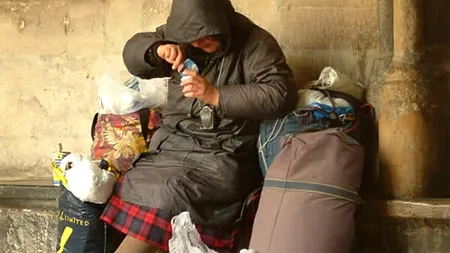 Nicio faptă bună nu rămâne NEPEDEPSITĂ! Ce a pățit o femeie din Dorohoi, după ce a primit în casă o tânără găsită pe stradă