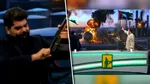 La o emisiune în direct de la televiziunea de stat iraniană, un prezentator a tras cu AK-47 într-un drapel al Emiratelor Arabe Unite
