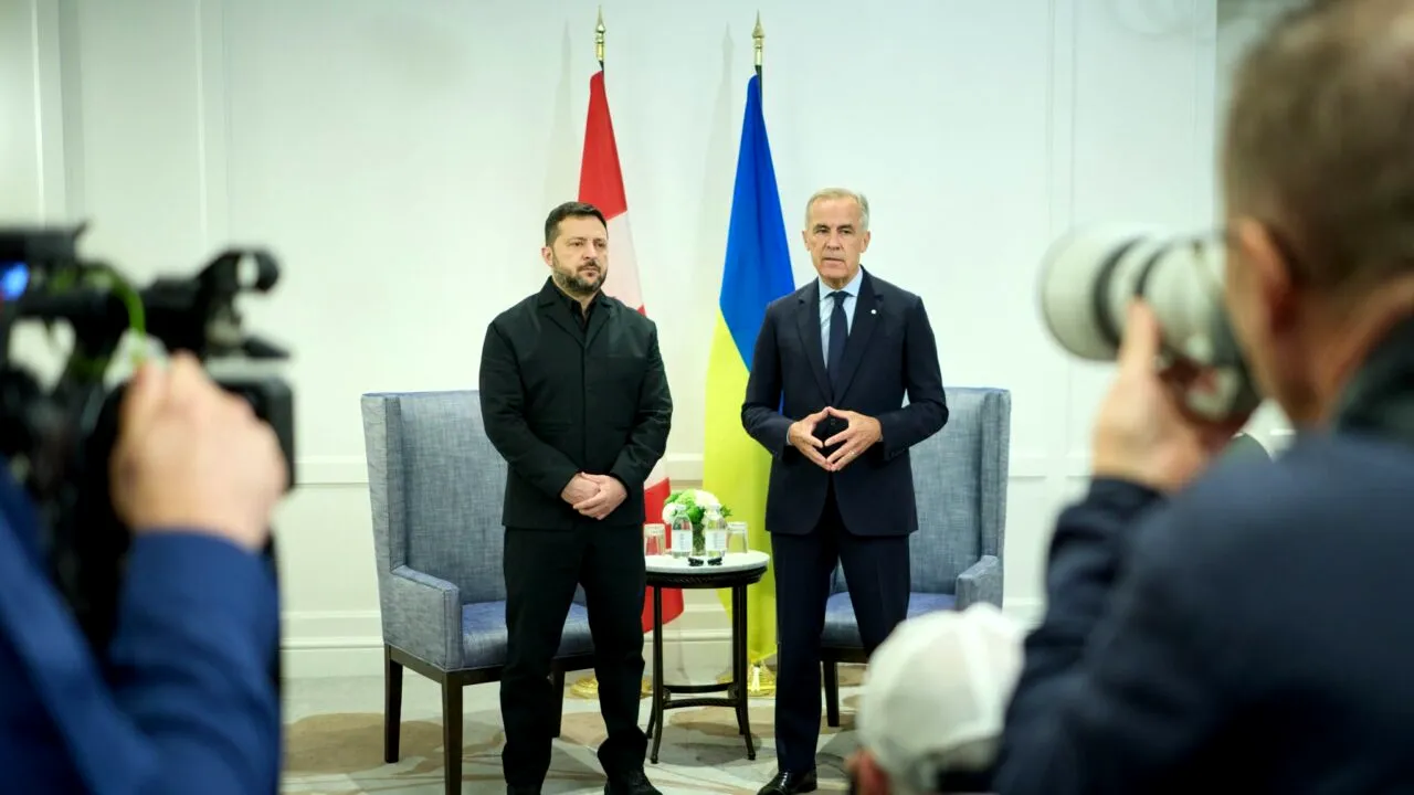 Canada și Ucraina au încheiat un parteneriat strategic pe 100 de ani. Premierul canadian anunță producția unui milion de drone în următorii 2 ani