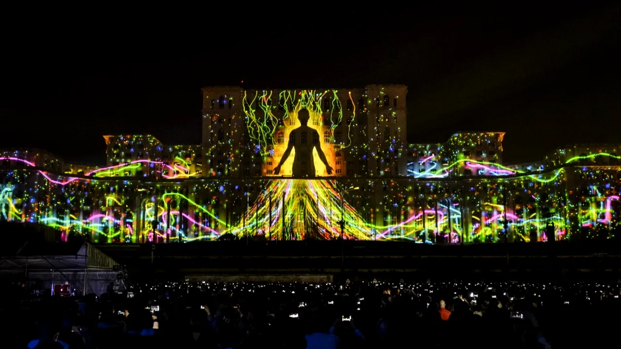 Zilele Bucureștiului: 3D videomapping, Gheorghe Zamfir, Hurts și ROD STEWART în concert în fața Parlamentului