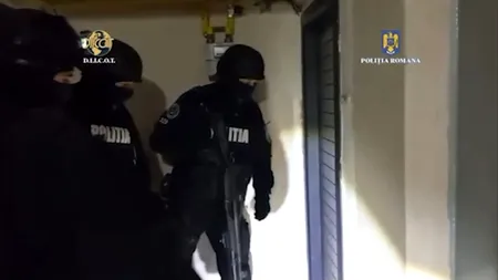 Operațiunea „Ziua Z”. Peste 200 de percheziții la nivel național. 250 de persoane, căutate într-un dosar de trafic de persoane și droguri