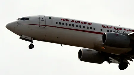 Un avion cu 116 oameni la bord s-a PRĂBUȘIT în Mali. MAE: Un român, pe lista pasagerilor. UPDATE: Soldații francezi au găsit epava