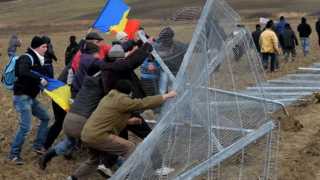 Protestatarii din Pungești spun că au renunțat la greva foamei din cauza abuzurilor jandarmilor