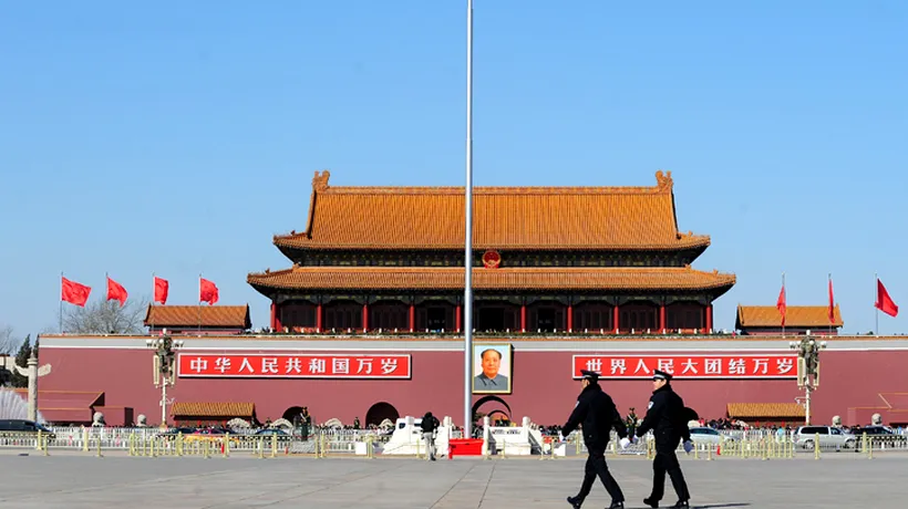 Zeci de oficiali chinezi suspectați de acte de corupție au fost destituiți