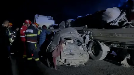 Imagini de coșmar pe A2. Tiruri și mașini pulverizate într-un accident în lanț care a oprit complet circulația pe sensul spre București