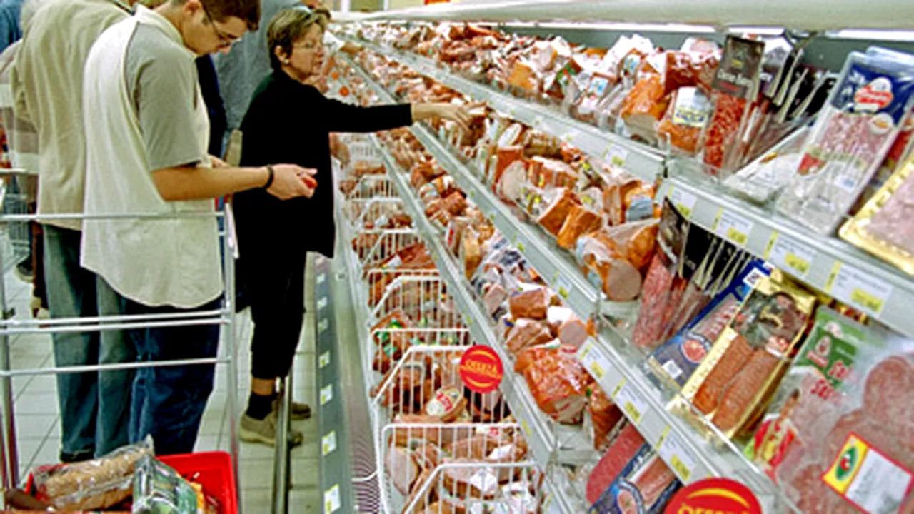 Șapte TONE de hrană, stocate în BANCA DE ALIMENTE de la la Cluj-Napoca și REDISTRIBUITE către persoanele vulnerabile