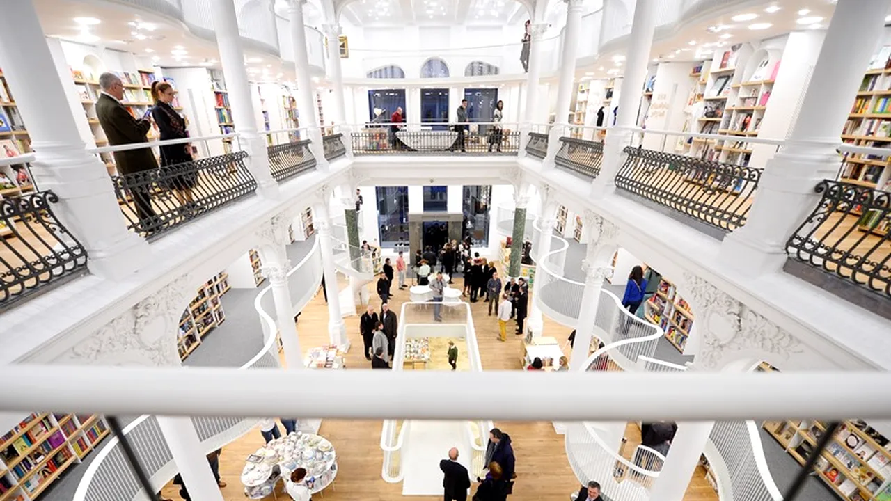 Librăria Cărturești Carusel, inaugurată joi într-o clădire-monument din Centrul Vechi al Capitalei. GALERIE FOTO