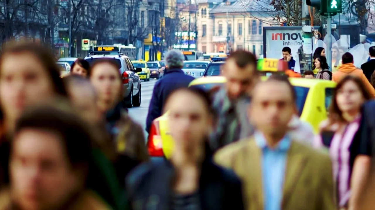 Reducerea CAS a intrat în vigoare: crește cineva salariile, angajează cineva?