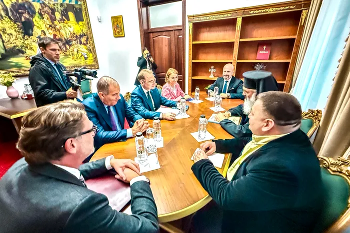 Luca Niculescu a fost primit la Mitropolia Basarabiei din Chișinău. Ce a discutat premierul României cu Înaltpreasfințitul Părinte Antonie