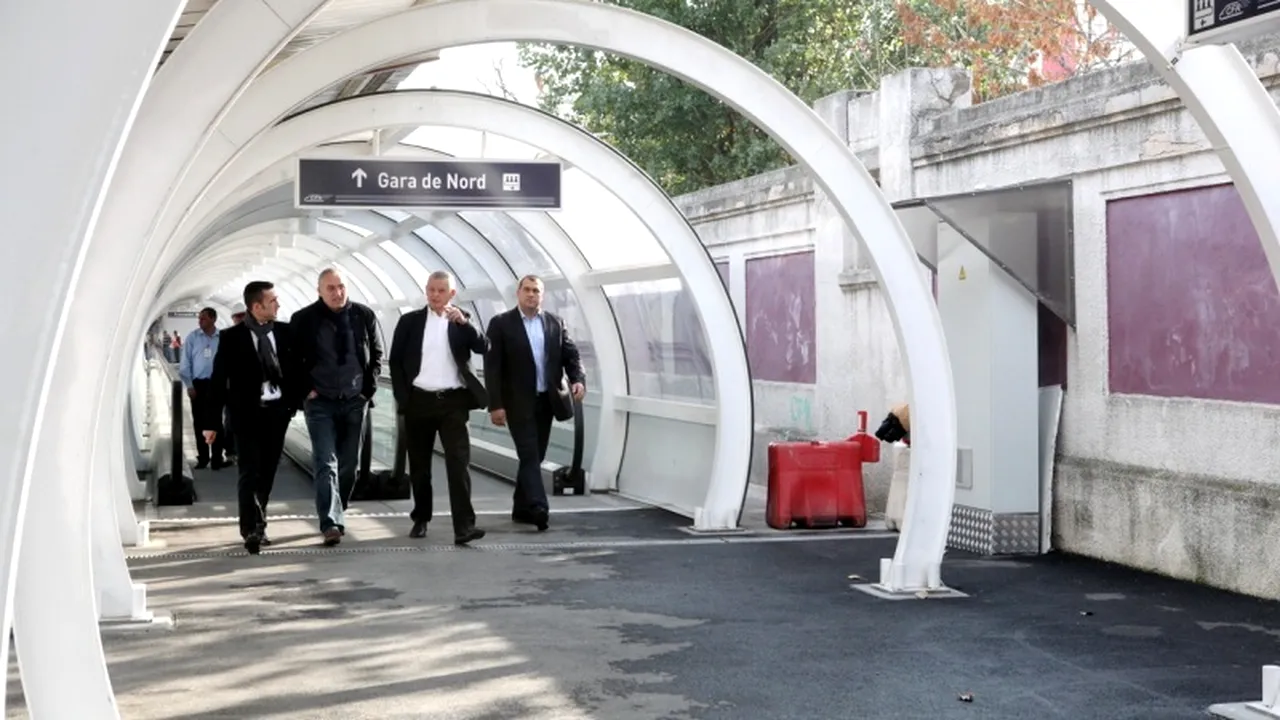 Oprescu a inaugurat în București primul trotuar rulant 