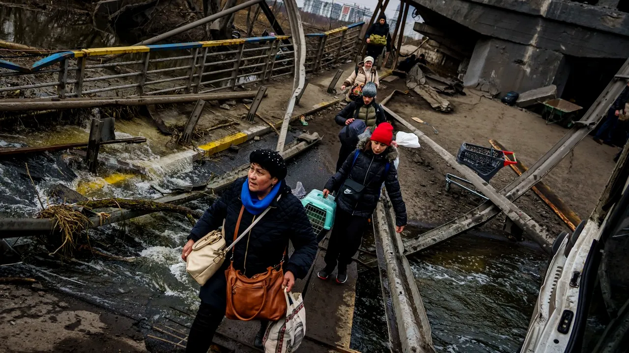 LIVE UPDATE. Rusia invadează Ucraina, ziua 12: China anunță că este dispusă să medieze conflictul / A treia rundă de negocieri, programată la ora 16:00 / Zelenski amenință trupele ruse: Nu va exista niciun loc liniștit pe pământ pentru voi. Cu excepția mormântului