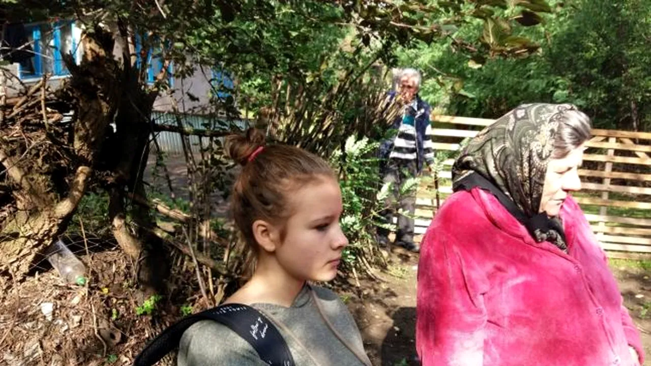 Exemplu de ambiție: Tânăra care trăiește într-o casă de lut, fără electricitate, și vrea să ajungă la liceu