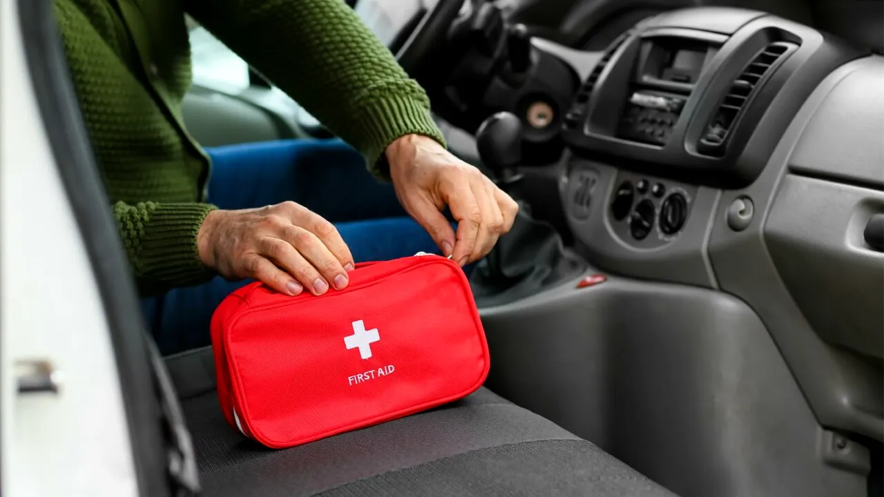 O țară preferată de turiștii români impune noi reguli pentru trusa de prim ajutor. Ce se întâmplă din 18 iunie 2026