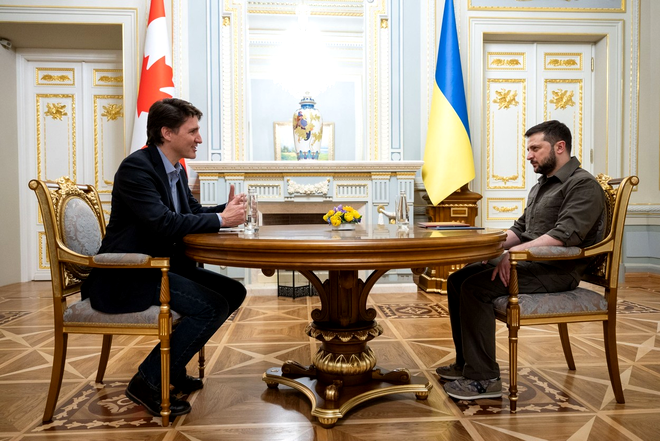 Justin Trudeau, vizită la Kiev: „Este foarte clar că Vladimir Putin este responsabil de crime de război”