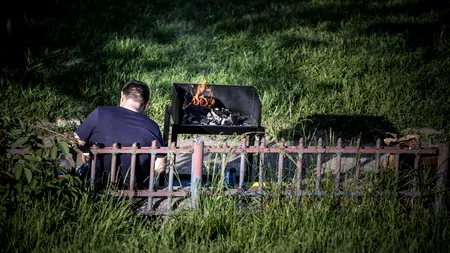 Ce amenzi riscă cei care aruncă gunoaie și fac grătare în locuri neamenajate. Sfaturile șefului Gărzii de Mediu