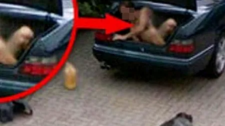 Ce fac acești tineri surprinși de o cameră Google Street View