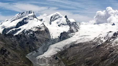 Tragedie în munții Elveției. Cinci schiori au fost găsiți morți în apropierea ghețarului Adlergletscher