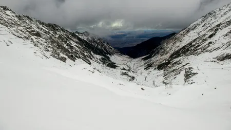 Turiști blocați în cabanele de la Bâlea Lac din cauza codului roșu de viscol emis de meteorologi. Nu pot părăsi zona