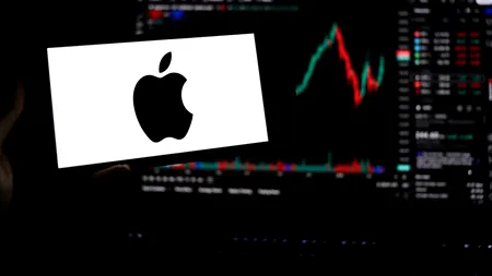 Planurile Apple: investiții de 500 de MILIARDE de dolari, o nouă fabrică de servere pentru AI în Texas și 20.000 de noi locuri de muncă în SUA