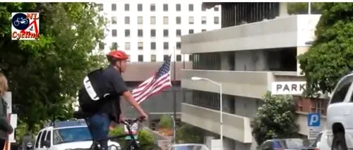 Protestul unui biciclist olandez în America. VIDEO