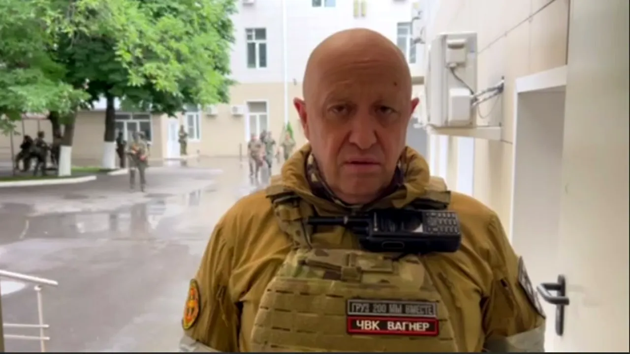 Cine ar fi primul SUSPECT în cazul morții lui Prigojin. Prima ipoteză a anchetatorilor: o bombă plasată într-o ladă cu vin înainte de decolare