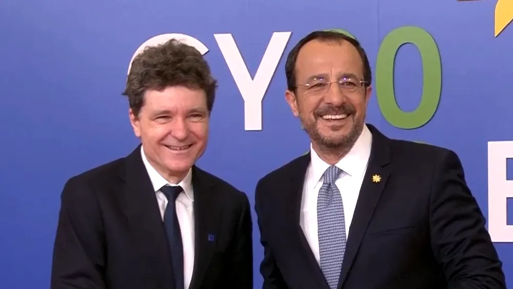 Nicuşor Dan, întâmpinat de preşedintele Republicii Cipru la reuniunea informală a Consiliului European