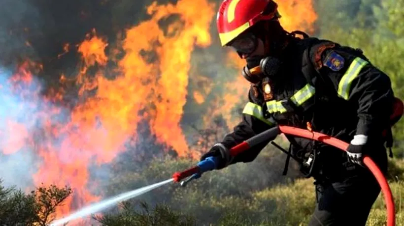 Cât câștigă un pompier în România. Ce salariu are cel care se luptă zilnic cu flăcările