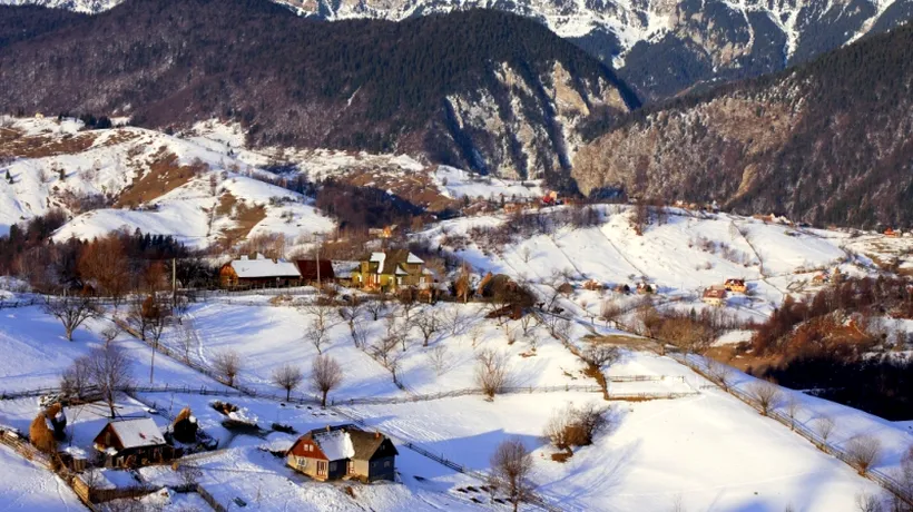 OFERTE DE SĂRBĂTORI. Cât costă un concediu la țară de Crăciun și de Revelion și cum evităm aglomerația de pe Valea Prahovei