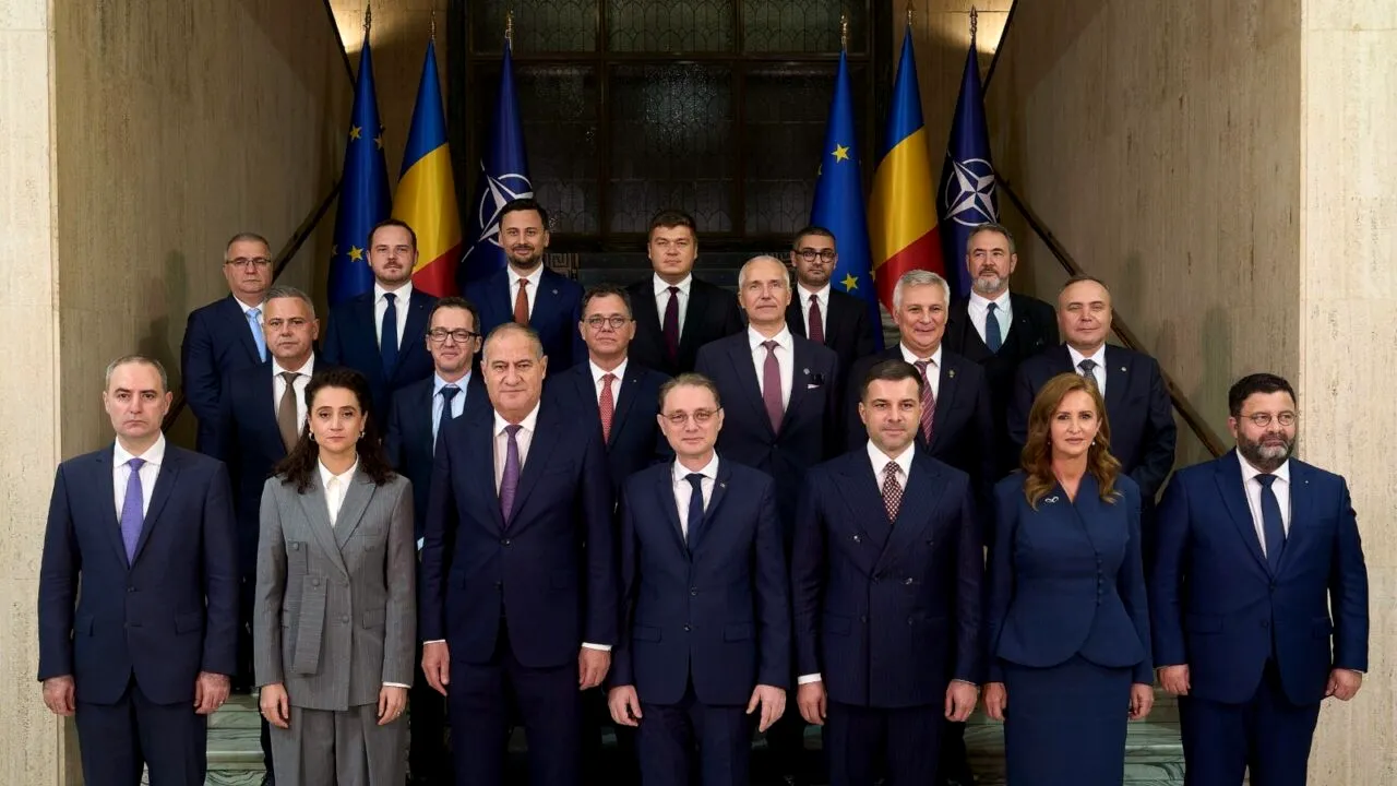 Cine este cel mai sărac ministru din Guvernul Luca Niculescu. Îngropat în datorii, nu are nici casă, nici terenuri și nici mașină