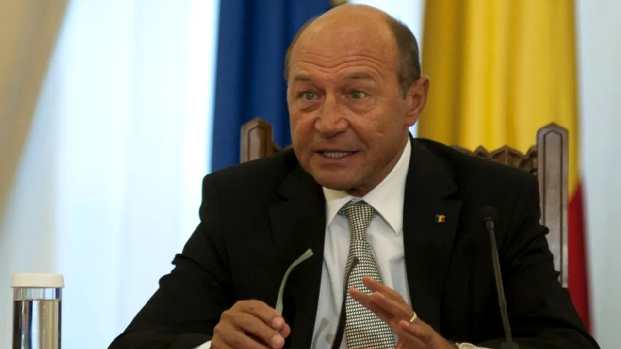 Băsescu, la început de an școlar: Nu putem vorbi de democrație consolidată fără educație de calitate
