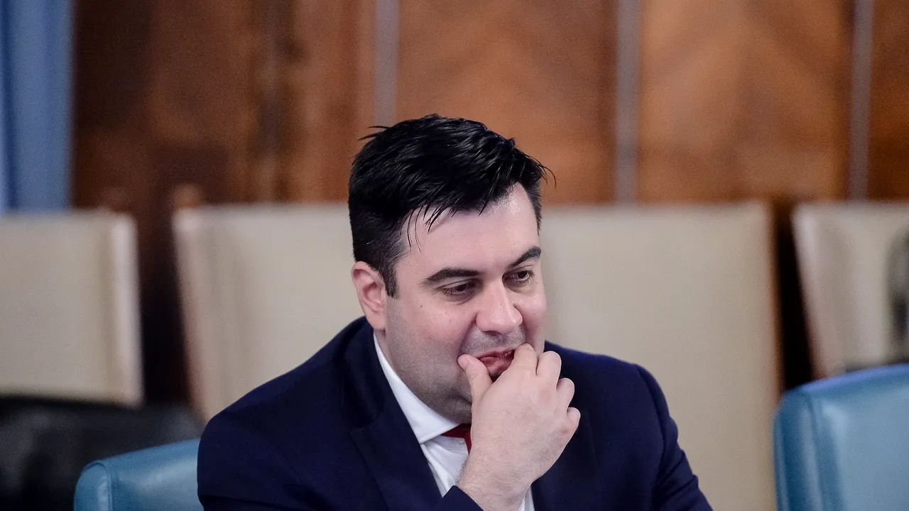 Un deputat cere vehement demisia lui Cuc: Cu recepții făcute pe jumătate vom avea autostrăzi la Paștele Cailor