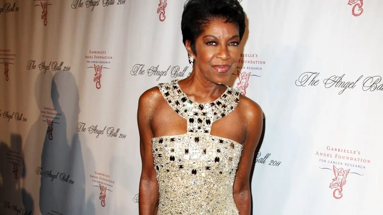 Natalie Cole îi dedică cel mai nou album al său femeii care i-a donat un rinichi