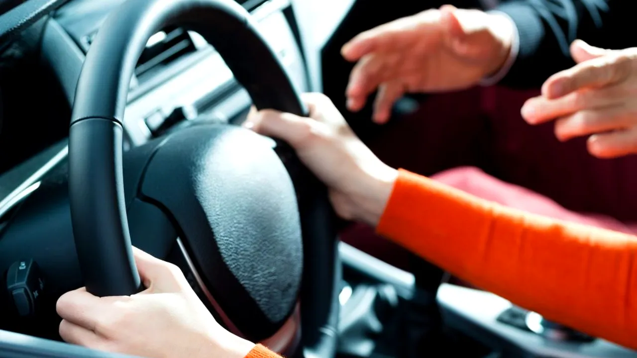DECIZIE. Guvernul prelungește valabilitatea cursurilor pentru obţinerea permisului auto