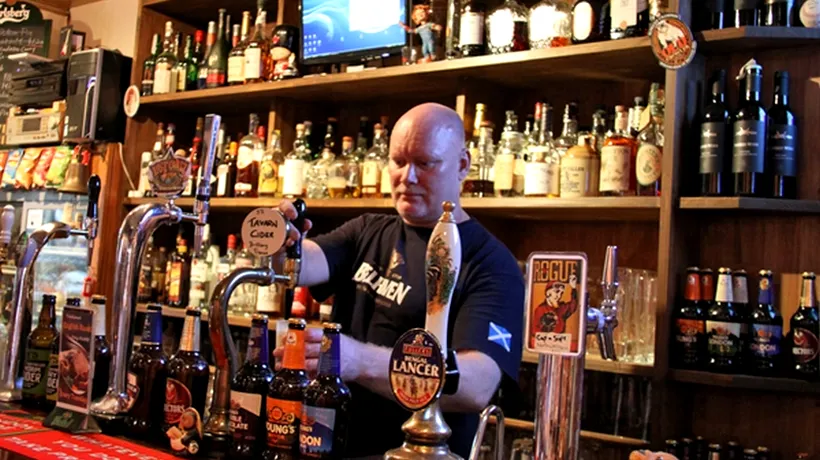 De ce s-au închis 6.000 de puburi în Marea Britanie, în ultimii opt ani