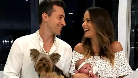 Cum a experimentat un bebeluș primul său selfie, la doar câteva minute de la naștere  