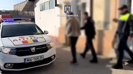 Doi hoți, prinși în FLAGRANT într-un mall din București, după ce au furat haine în valoare de 800 de lei