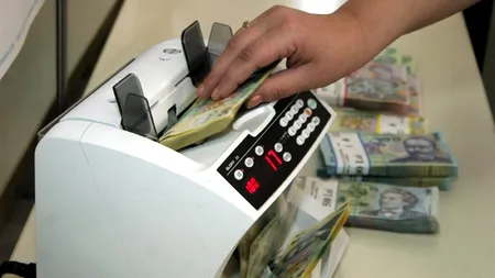 Cursul a urcat miercuri dimineață spre 4,47 lei/euro