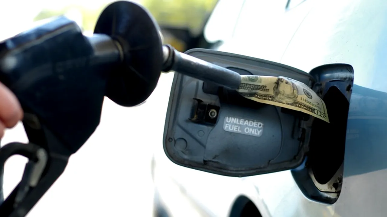 Hossu: Creșterea salariului minim este insuficientă, în contextul introducerii accizei la carburant